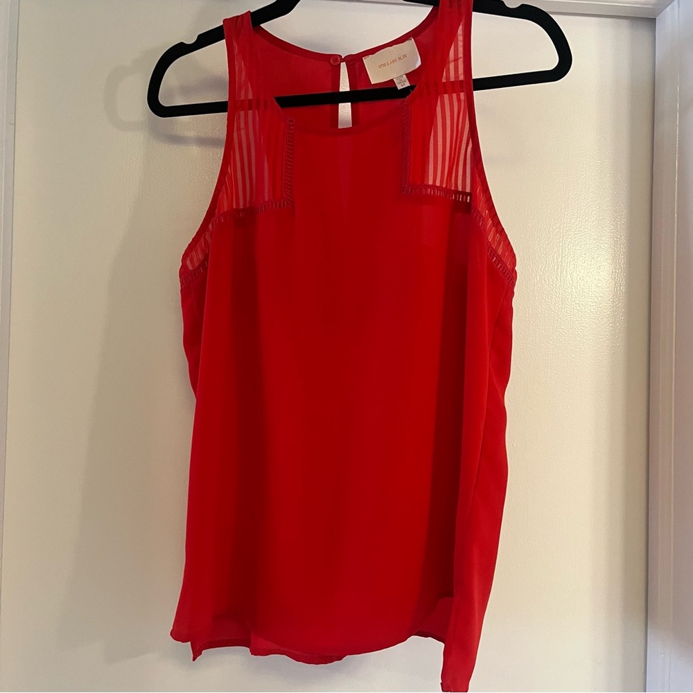 Skies Are Blue - Sleeveless Going-Out Top - red - size M